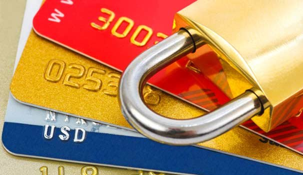 Cara Aman Menggunakan Kartu Kredit